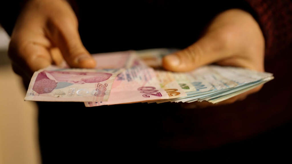 Binlerce insan bu haberi bekliyordu! Kamu işçilerinin zam teklifi belli oldu
