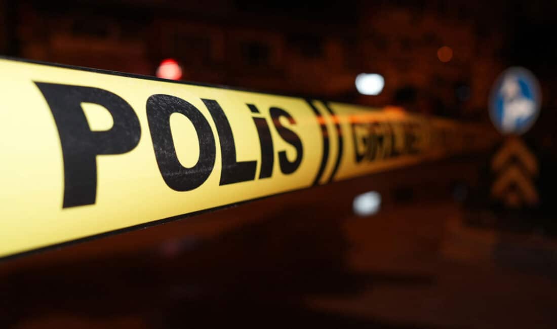 Denizli’nin Kale ilçesinde 16 yaşındaki genç, evinde tüfek ile vurulmuş