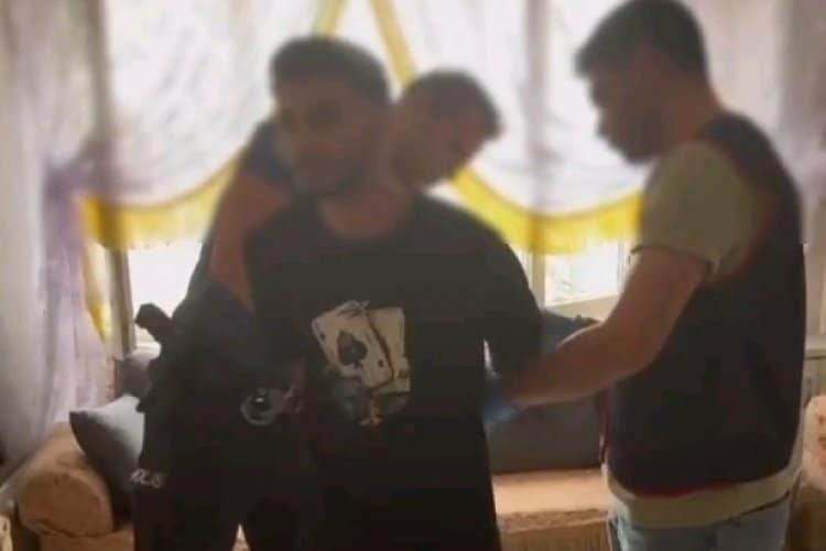 Edirne'nin İpsala ilçesinde polis ve jandarma ekiplerinin düzenlediği ortak operasyonda,