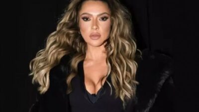 Son dönemde danslarıyla eleştiri oklarının hedefi olan Hadise selfie serisi