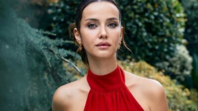 7 aylık hamile olan ünlü oyuncu İrem Helvacıoğlu, denizde geçirdiği