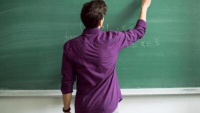 Bu yıl okullarda 'serbest kıyafet' uygulamasına son verme kararı alan