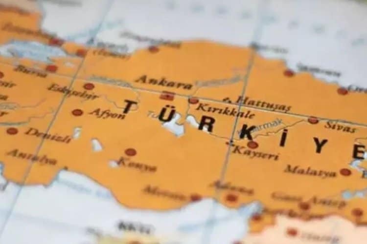 Meteoroloji uzmanları, Cuma sabahı Türkiye'ye Tunus üzerinden çöl tozunun geleceğini