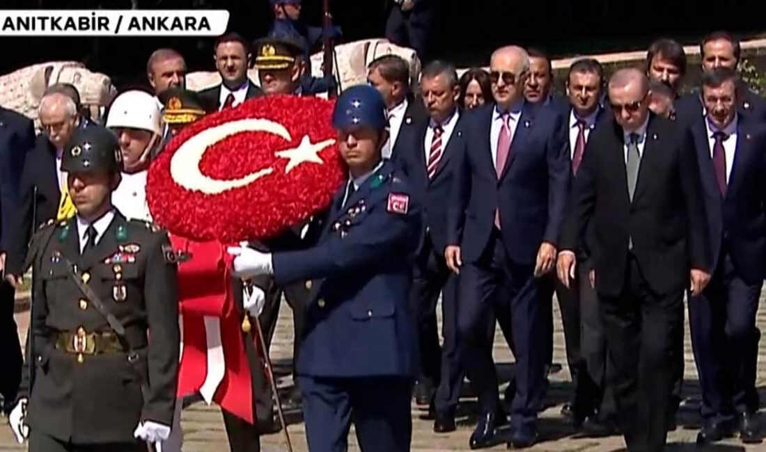 Cumhurbaşkanı Recep Tayyip Erdoğan, 30 Ağustos Zafer Bayramı dolayısıyla Anıtkabir'i