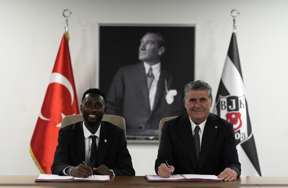 Beşiktaş, Premier Lig ekiplerinden Leicester City'nin Nijeryalı orta saha oyuncusu