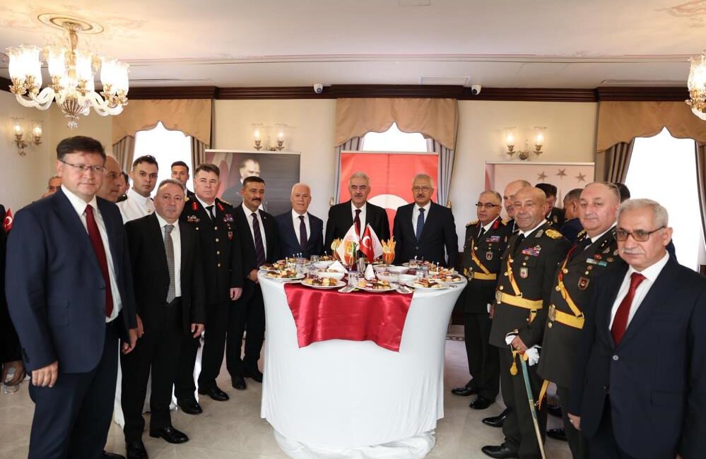 30 Ağustos Zafer Bayramı’nın 103’üncü yıldönümü, tüm yurtta olduğu gibi