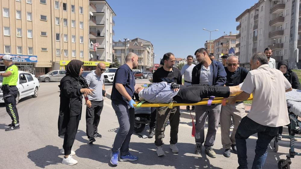 Bursa'nın İnegöl ilçesinde meydana gelen kazada hafif ticari araç ile