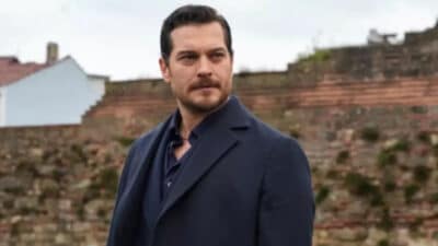 Çağatay Ulusoy bu sene radikal bir değişim yaptı. 34 yaşındaki