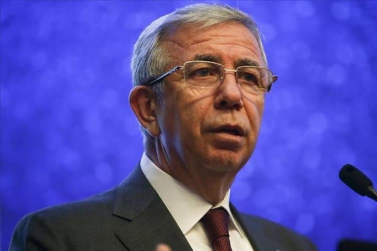 Ankara Büyükşehir Belediye Başkanı Mansur Yavaş, emekli Albay Orkun Özeller'in