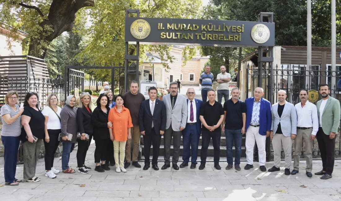 Her hafta bir mahalleyi ziyaret ederek vatandaşlarla bir araya gelen