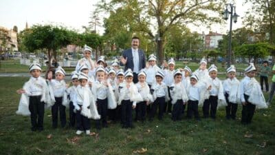 Bursa'da 10. Uluslararası Altın Biber Festivali kapsamında 27 çocuğun toplu