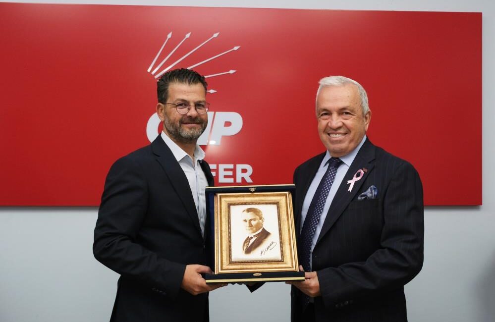  Nilüfer Belediye Başkanı Şadi Özdemir, CHP Nilüfer İlçe Başkanlığı’na