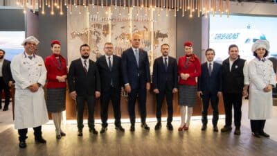  Kültür ve Turizm Bakanı Mehmet Nuri Ersoy, İngiltere’de düzenlenen