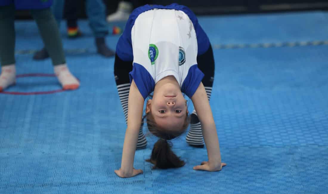 Bursa Büyükşehir Belediyesi’nin Kış Spor Okulları’nda üçüncü dönemin ardından sertifikalarını