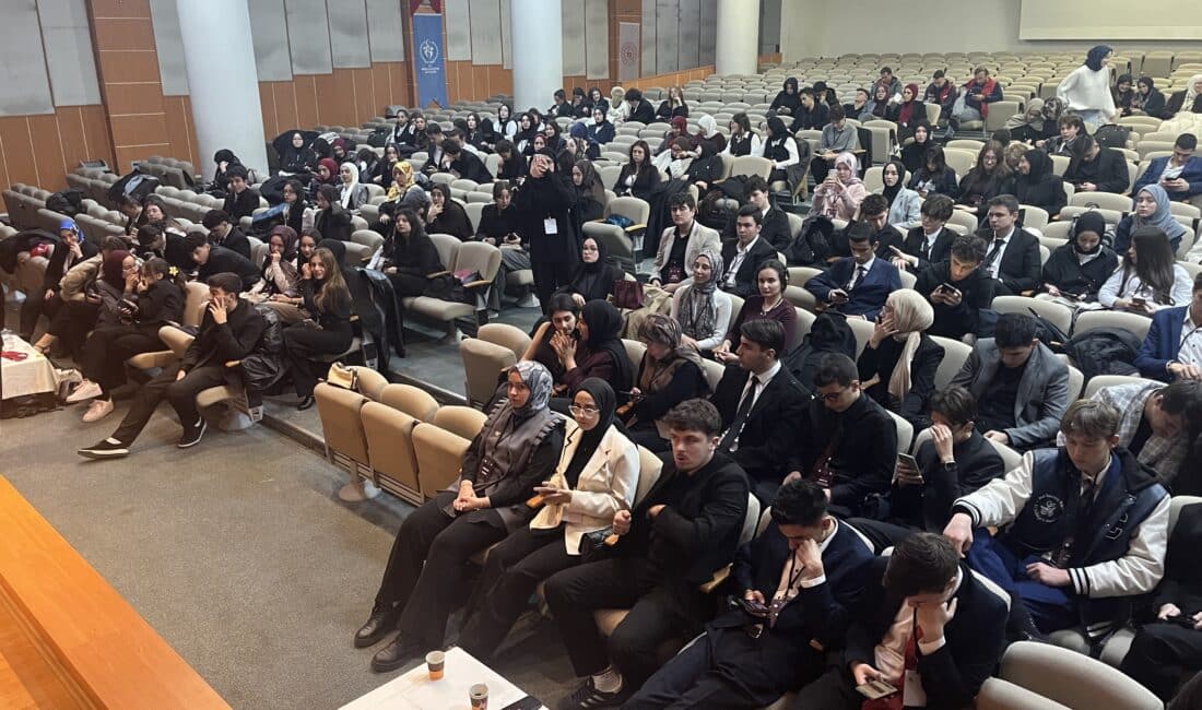 Bursalı gençler, hazırladıkları 'Bursa Gençlik Merkezleri Çalıştayı' ile Türkiye’nin güncel