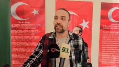 Bursaspor’un efsane ismi Sercan Yıldırım, kariyer günlerinde öğrencilerin sorularını cevapladı.