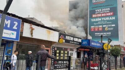 Bursa'nın Gemlik ilçesinde bir pide imalathanesinde çıkan yangın, kısa süreli