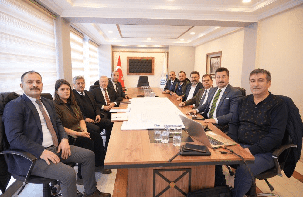 Yenişehir Belediyesi, Cumartesi Kapalı Pazar Yeri için proje çalışmalarını başlattı.