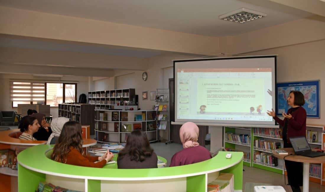 Osmangazi Belediyesi, velilerin çocuklarıyla kitap ilişkisini güçlendirmek ve çocuklara erken