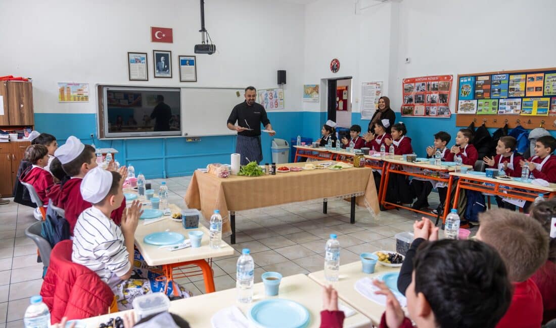 Marmarabirlik, sağlıklı nesiller yetiştirme vizyonu doğrultusunda hayata geçirdiği 'Minik Şeflerle