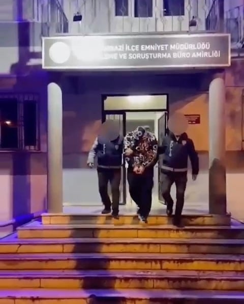 Bursa’nın Osmangazi ilçesinde düzenlenen operasyonda 1 kilo 280 gram esrar