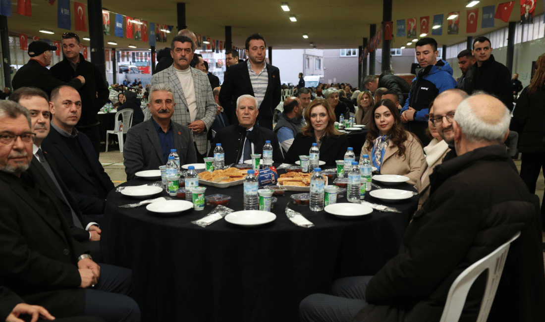 Bursa Büyükşehir Belediye Başkanı Mustafa Bozbey, Yıldırım ilçesi Mimarsinan Mahallesi’nde