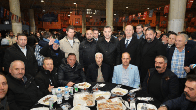 Bursa Büyükşehir Belediyesi tarafından Gürsu ilçesinde düzenlenen iftar programında konuşan