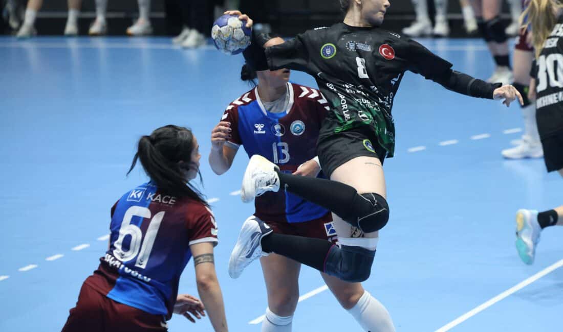 Kadınlar Hentbol Süper Ligi’nde zirvede yer alan Bursa Büyükşehir Belediyespor,