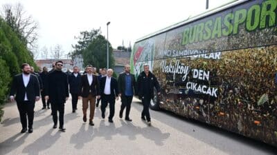 Vakıfköy Orhan Özselek Tesisleri’nde incelemelerde bulunan Yıldırım Belediye Başkanı Oktay