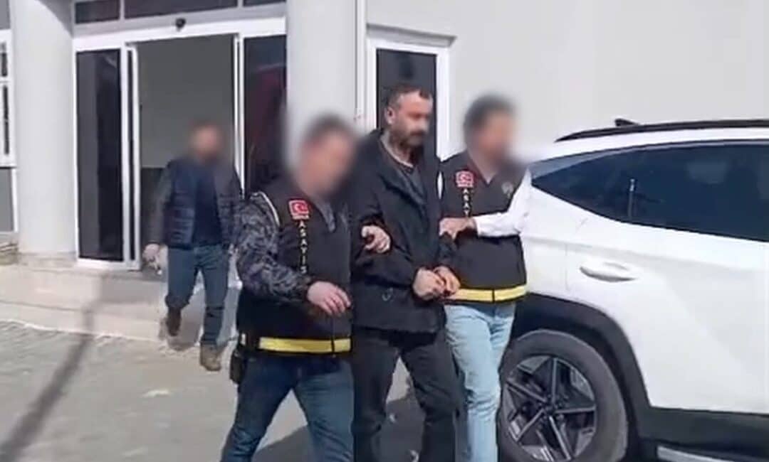 Bursa’nın Gemlik ilçesinde hakkında 25 yıl kesinleşmiş hapis cezası bulunan