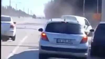 Bursa’da kırmızı ışığı son anda fark eden sürücülerin ani fren