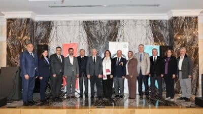 Nilüfer Belediyesi'nin şehit ve gazi aileleri için düzenlediği iftar programında