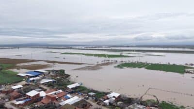 Bursa'nın Karacabey ilçesinde, Bayıraltı mevkiinde bulunan ve otoban güzergahına kadar