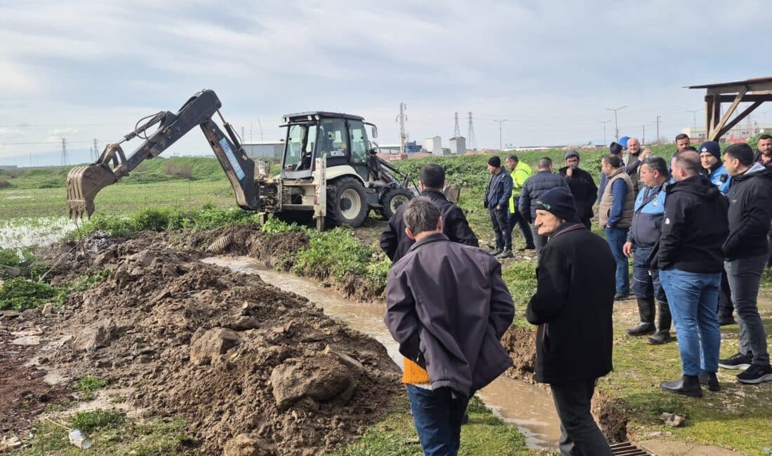 Karacabey’de günlerdir etkili olan yoğun yağışın ardından oluşan su baskını