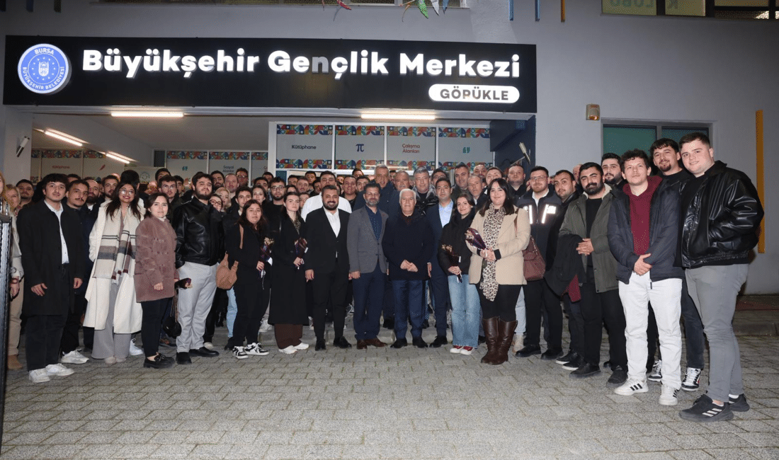Bursa Büyükşehir Belediye Başkanı Mustafa Bozbey, Görükle Gençlik Merkezi’nde düzenlenen