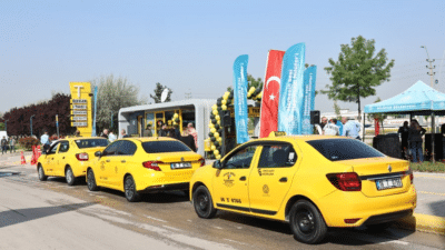 Bursa'da taksi ücretlerine zam yapıldı. Yeni ücret tarifesine göre taksimetre