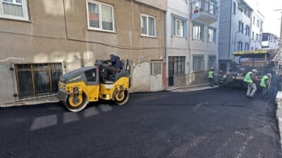 Kentin  17 ilçesinde altyapı ve üstyapı yatırımlarını sürdüren Bursa