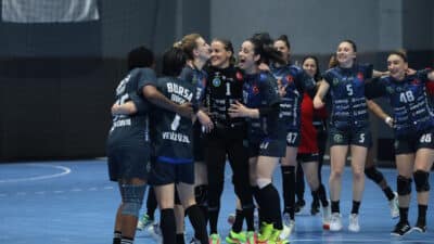 Kadınlar Hentbol Süper Ligi 8. hafta erteleme maçında Bursa Büyükşehir