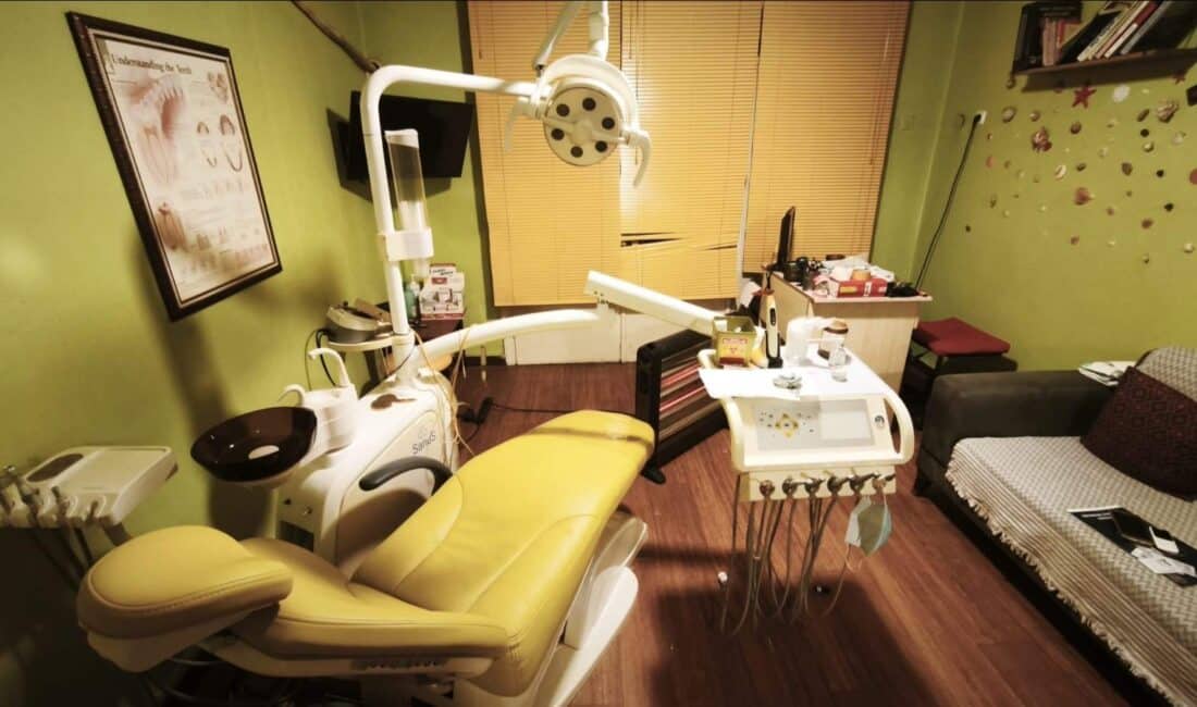 Bursa'nın Osmangazi ilçesinde, diş hekimi yetkisi olmadan sahte şekilde dişçilik