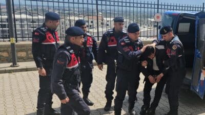 Bursa’nın Orhangazi ilçesinde bir baba ile oğlunun hayatını kaybettiği silahlı