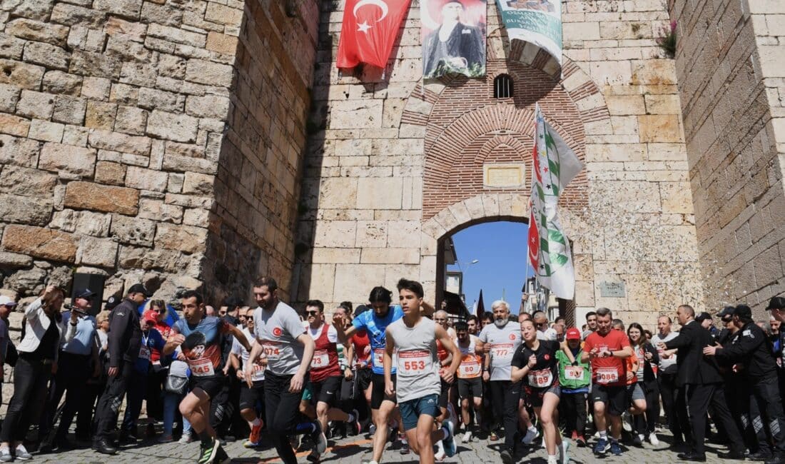 Osmangazi Belediyesi’nin bu yıl 21’incisini düzenlediği "Osman Gazi’yi Anma ve