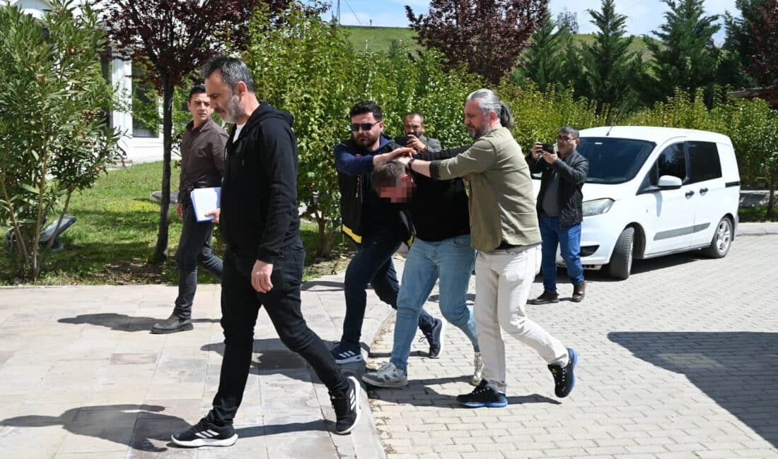 Bursa’nın Gemlik ilçesinde yaşlı kadını boğazını keserek öldüren zanlı, polis