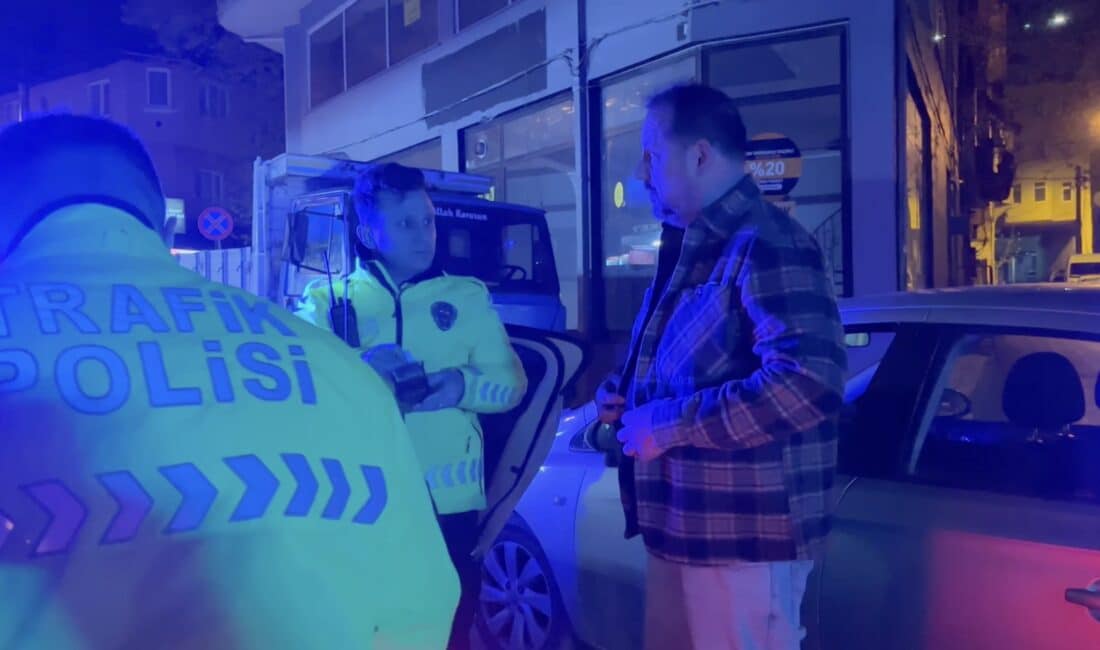 Bursa'da uygulama noktasına girmemek için ters yöne giren alkollü sürücü,