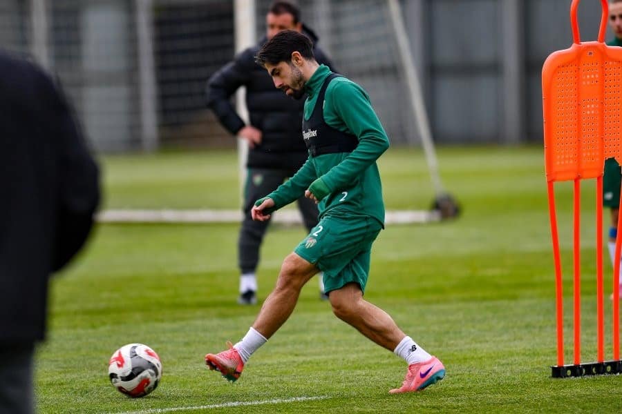 Bursaspor, TFF 2. Lig’de Somaspor ile oynayacağı kritik karşılaşmanın hazırlıklarına