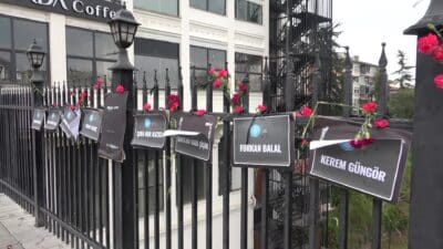 Kahramanmaraş'ta yaşanan okul saldırısında hayatını kaybeden öğretmen ve öğrenciler, Bursa'da