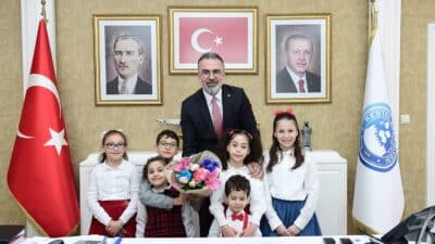 Karacabey Belediyesi’nin katkılarıyla kırsal Kurşunlu Mahallesi’nde Kurşunlu İlkokulu tarafından düzenlenen