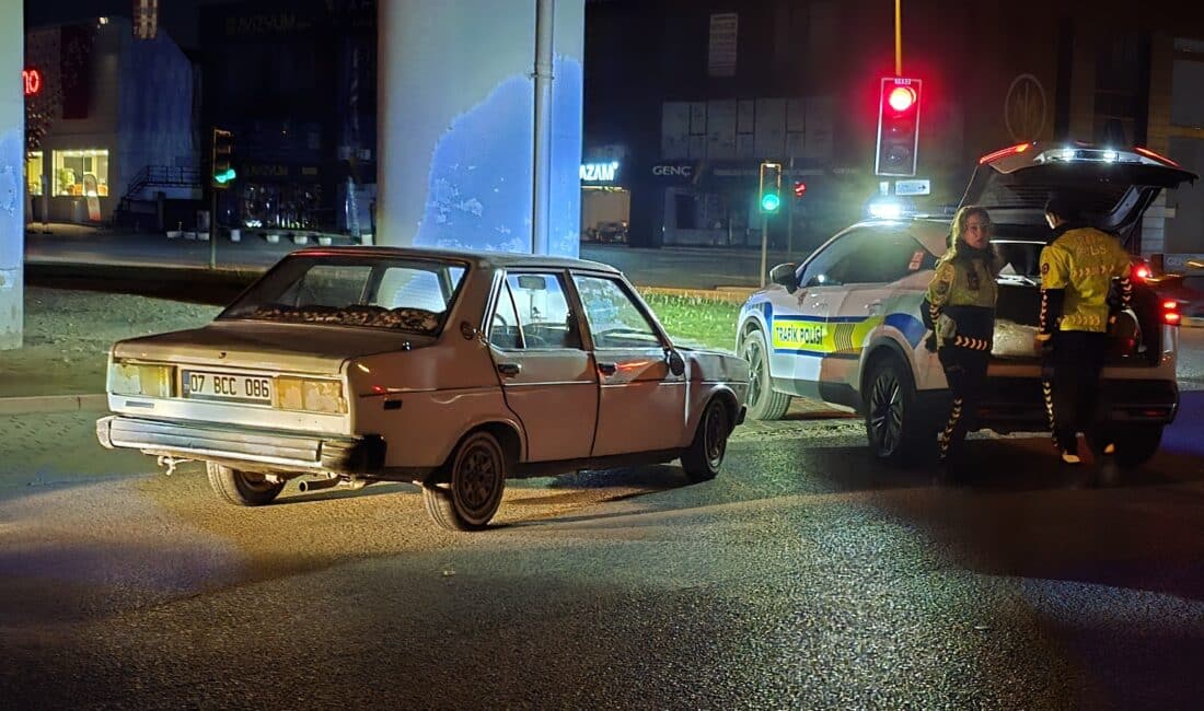 Bursa’nın İnegöl ilçesinde polisin "dur" ihtarına uymayarak 10 kilometre kaçan