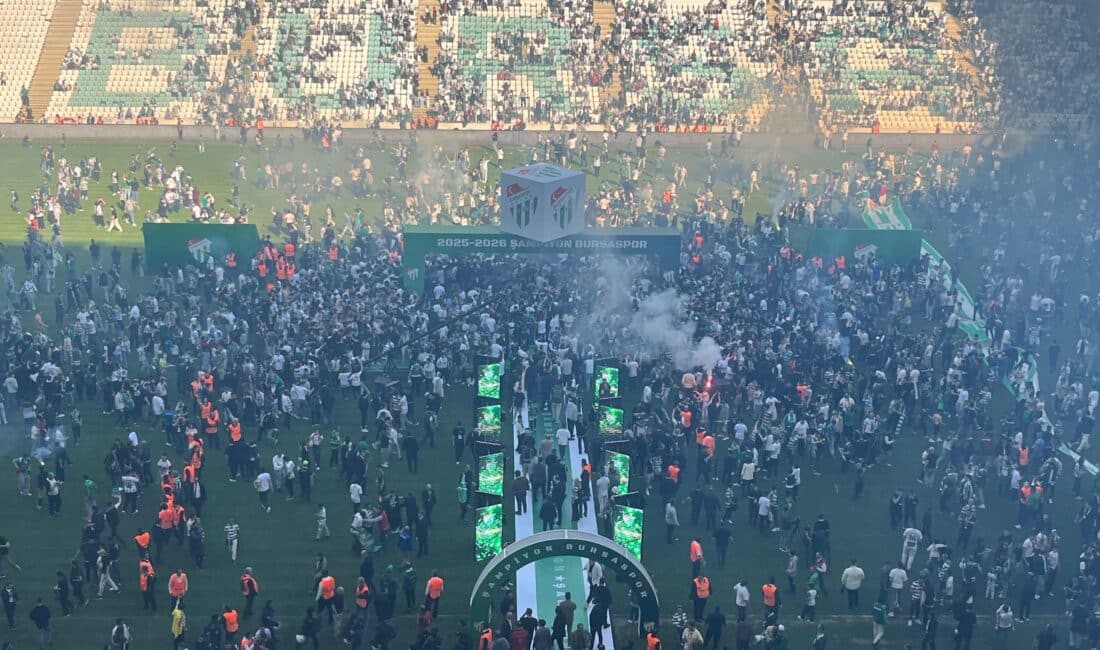 Nesine 2. Lig’de şampiyonluğunu ilan eden Bursaspor, Atatürk Spor Kompleksi