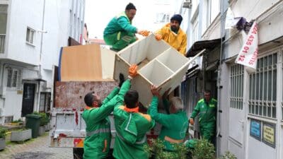 Vatandaşların huzurlu ve temiz bir ortamda yaşamasını sağlamak için ilçe