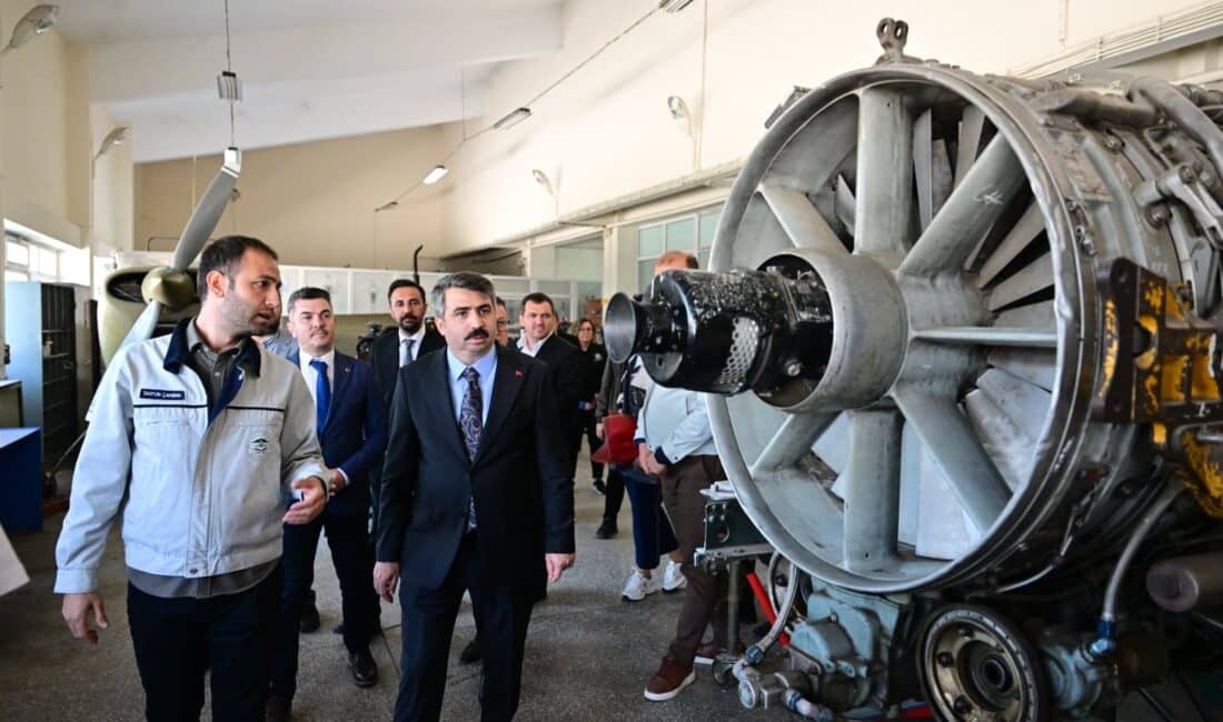 Bursa'da Yıldırım Belediye Başkanı Oktay Yılmaz, Hürriyet Mesleki ve Teknik